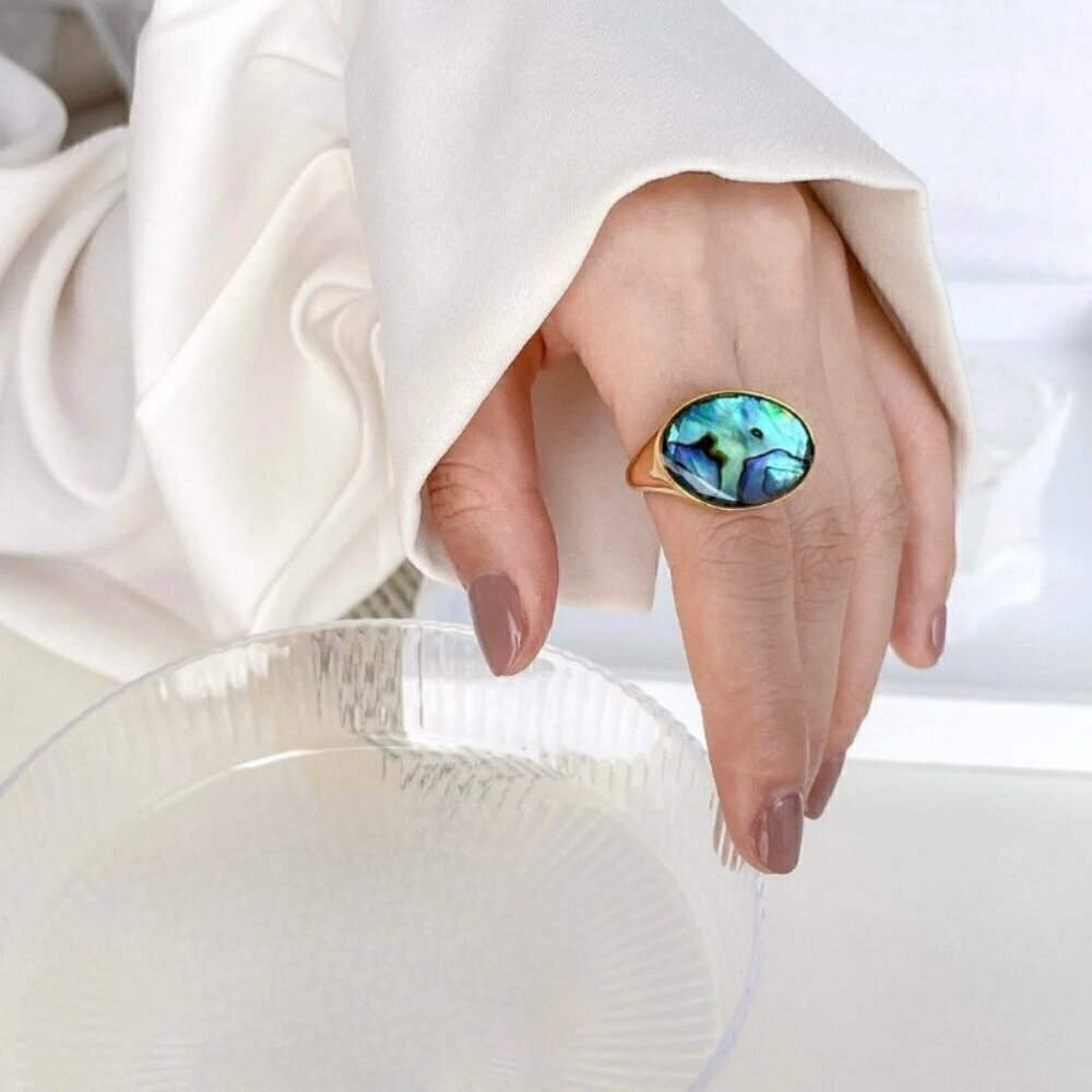 NWT Statement Ring Sz. 8 18K Gold Plated Oval Iridescent Abalone Shell - Picture 3 of 10